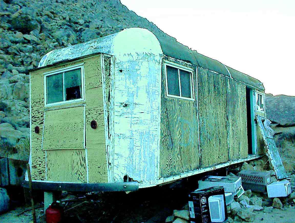 Rebuilding the trailer windows