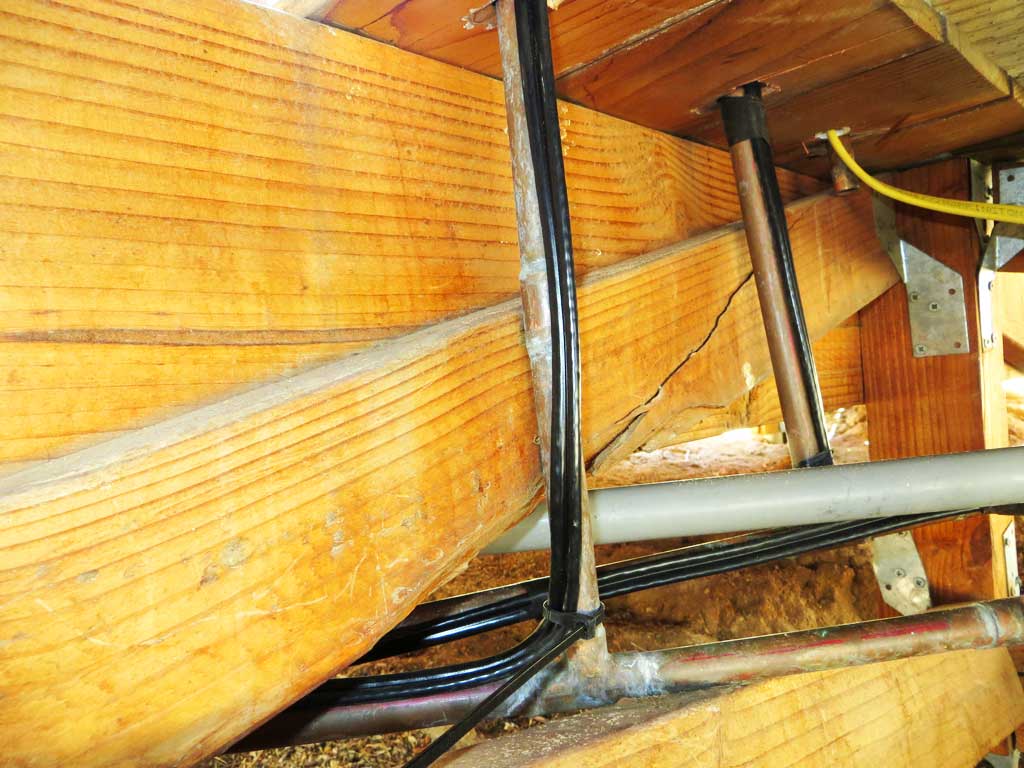 Running Heat Tape Along A Copper Pipe With Temporary Plastic Ties