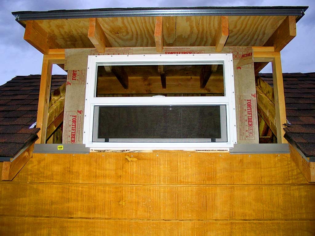 Paper flashing before the window and Z-flashing after