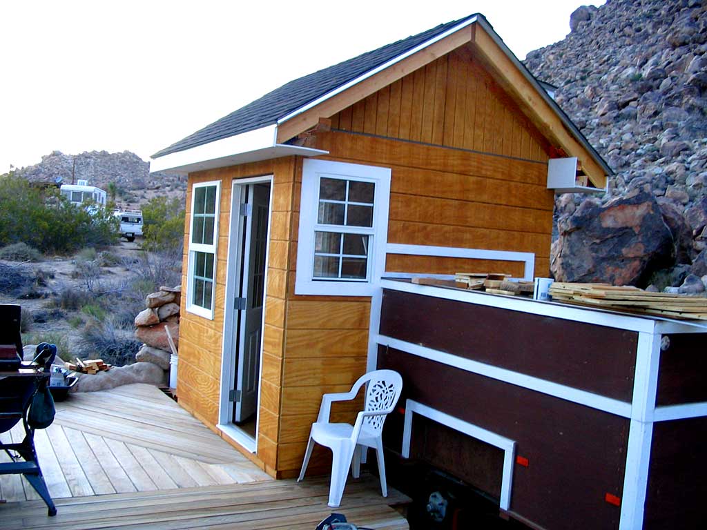 The front soffit with its fascia board