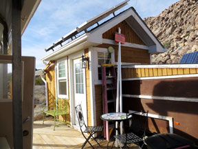 No Trapping Signs Attached To PVC Posts