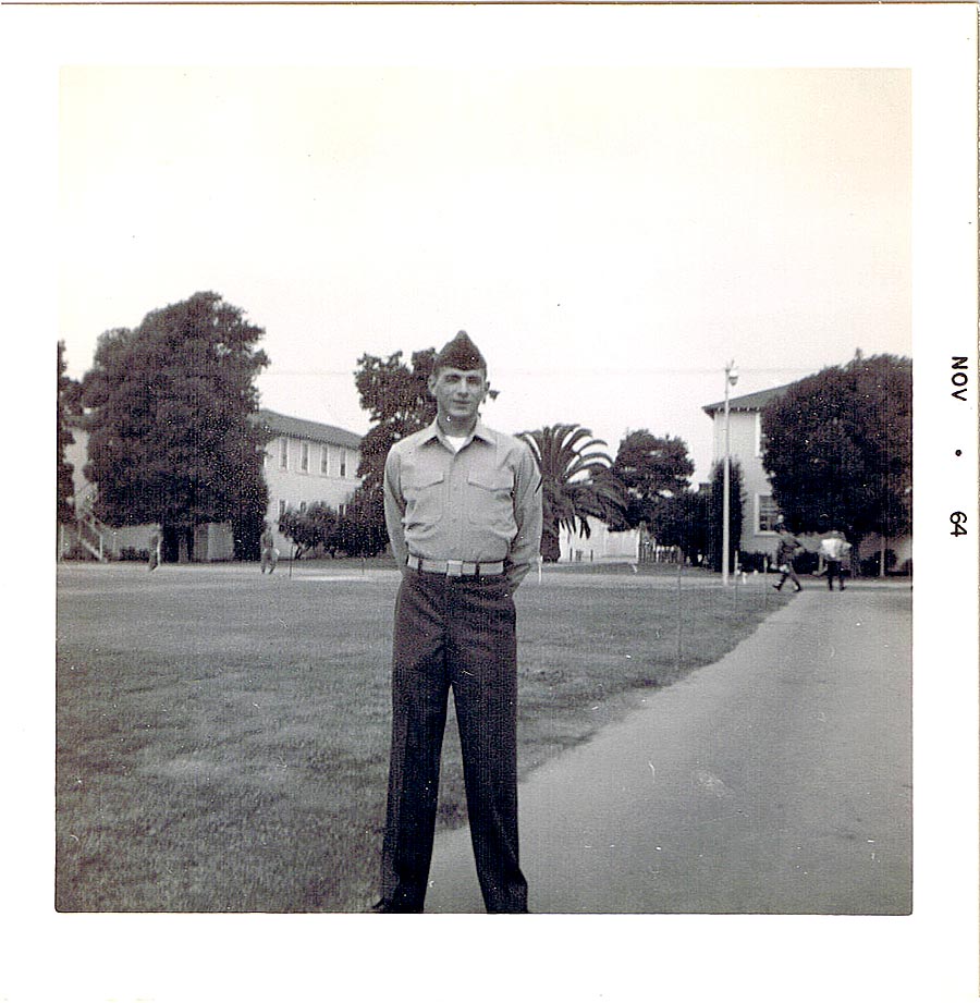 1964-11_Me_2CESbldgsBehind