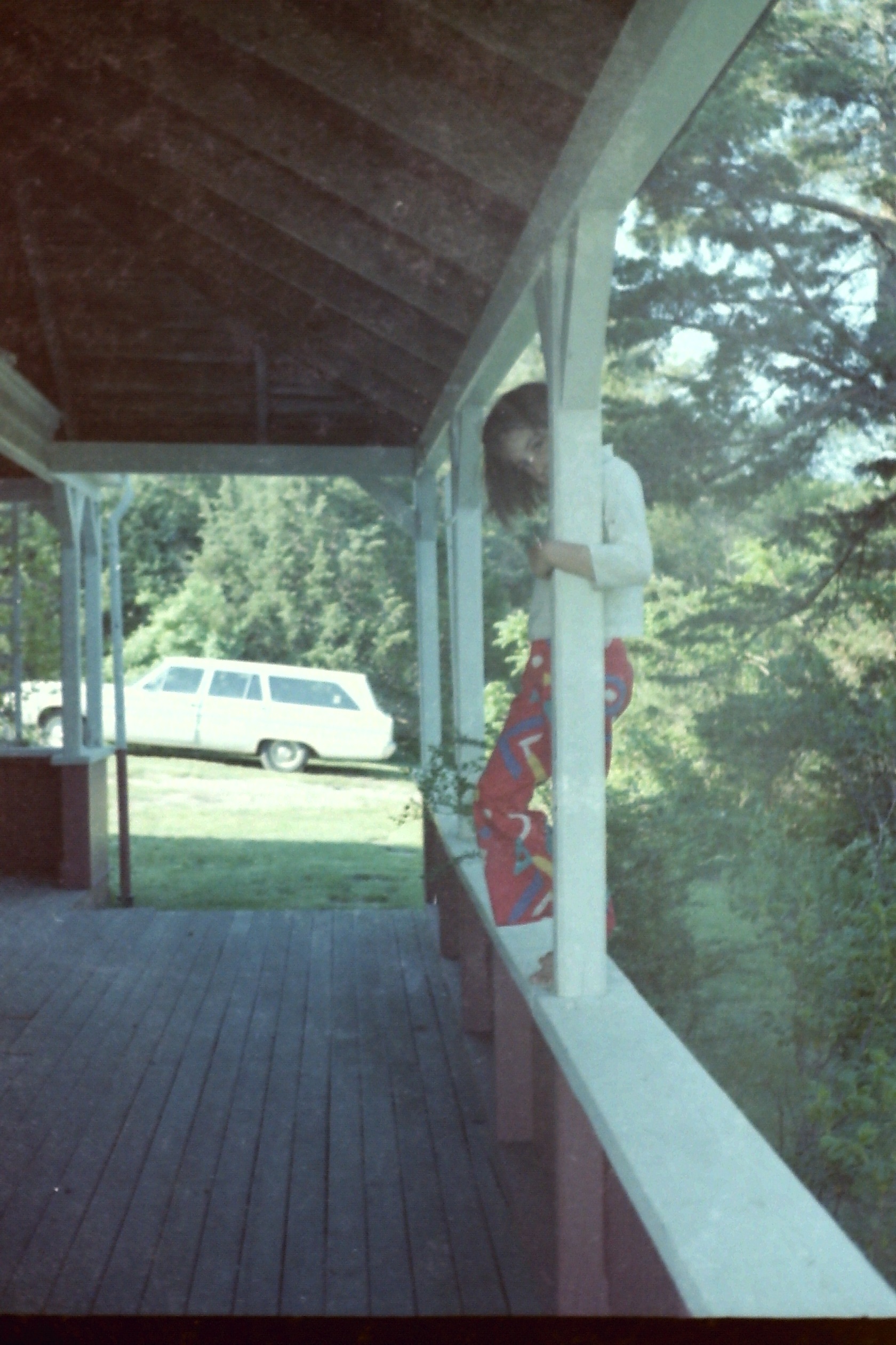 PICT0052_ElizabethOnCataumetPorch