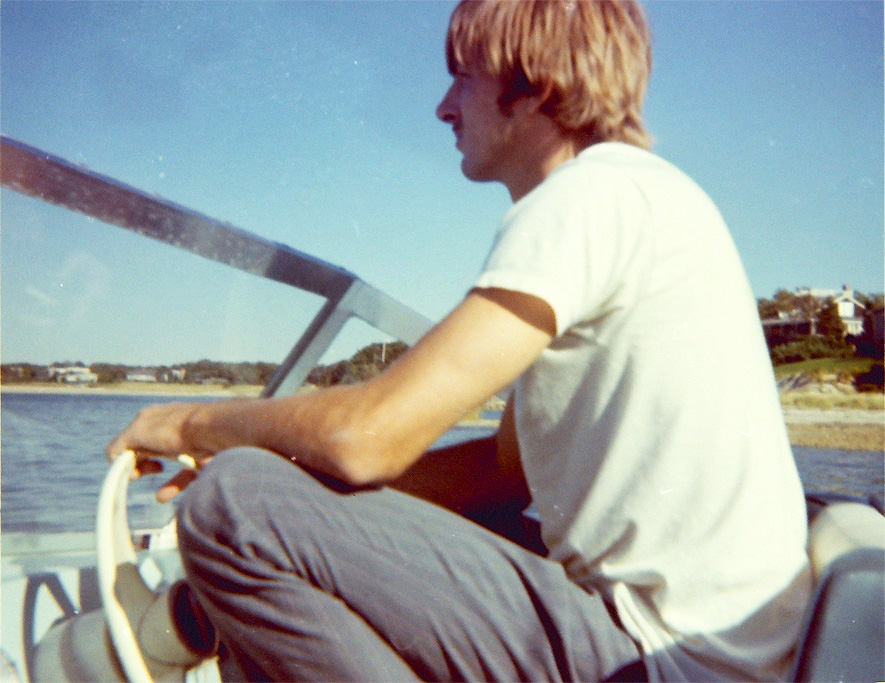 1973-08_P19 VanPowerboat