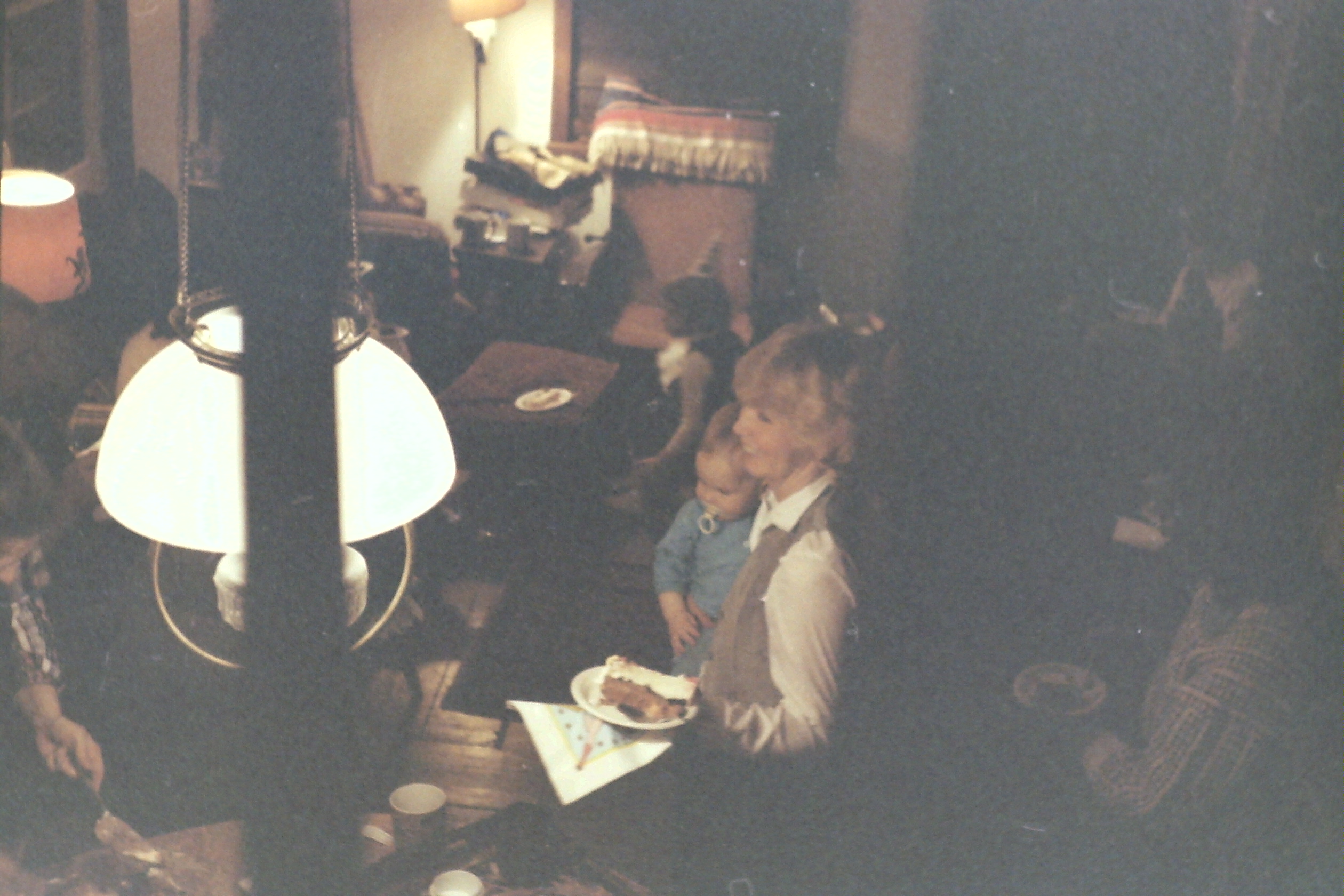 1982-02_P30 phDtApr1982