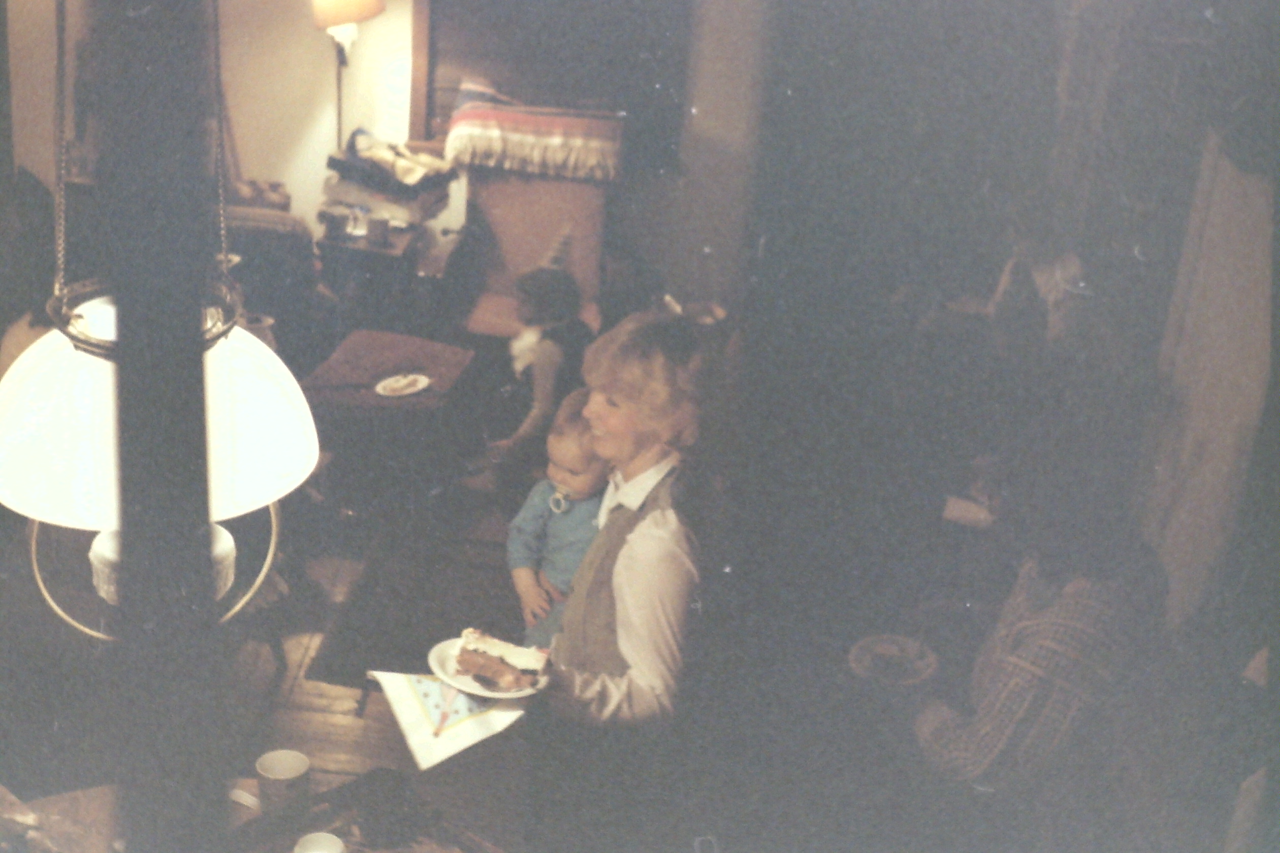 1982-02_P30r