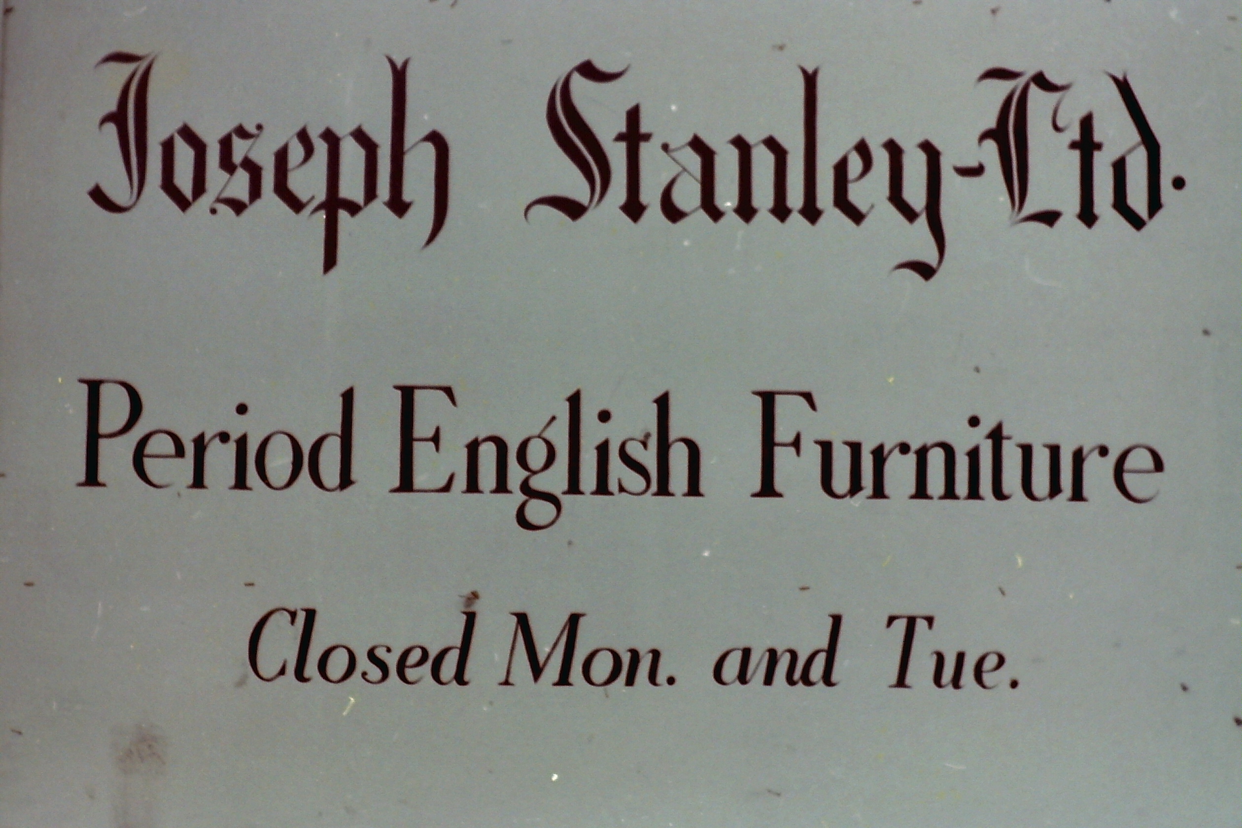 1982-04_P40 likedThisSign - notMine