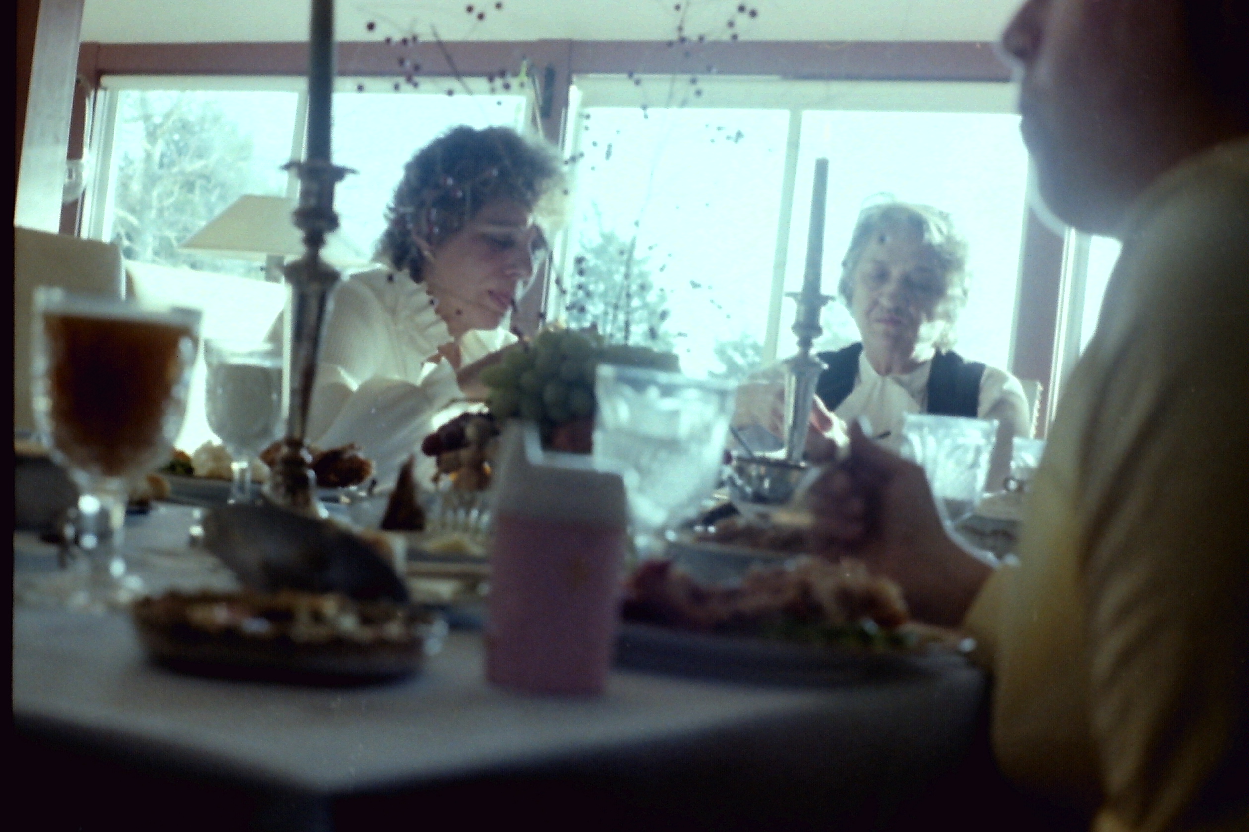 1982-11_P12 phdtDec1982