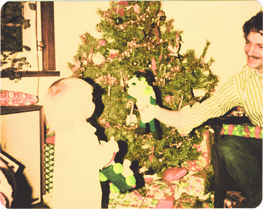 1982-12 MJ_VanBriPuppet photoJan1983 noNeg