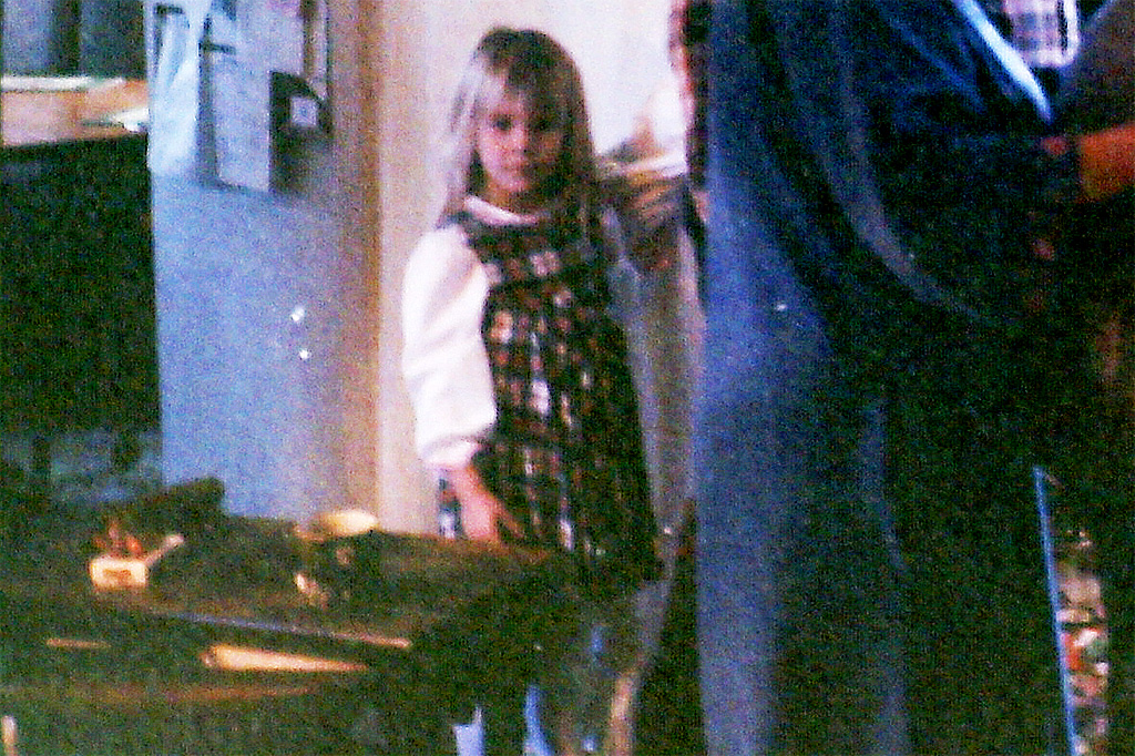 1985-12_P03 enhc cut Bri